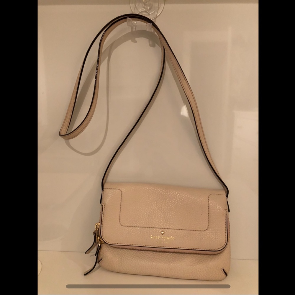 White leather Kate Spade crossbody purse